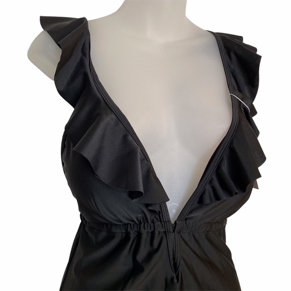 NWT Plus Size One Piece Bathing Suit Black Ruffles - Picture 5 of 12